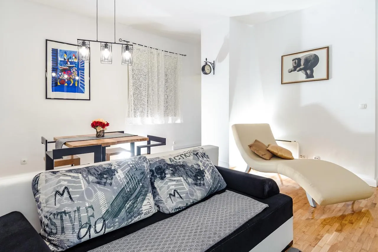 Apartment Majo スプリト